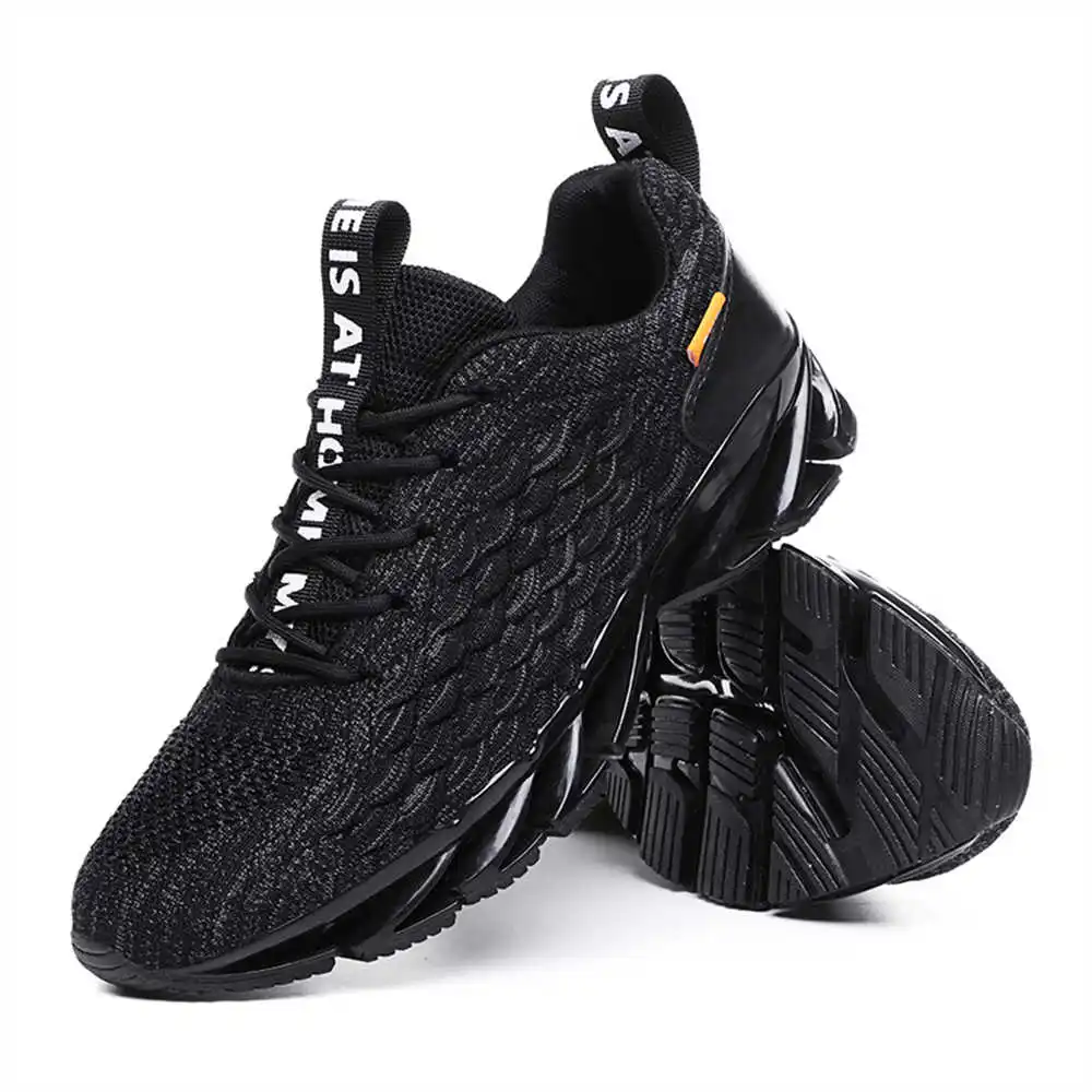 size 44 size 39 walking shoes  - Badminton Vietnam ulasan dan harga